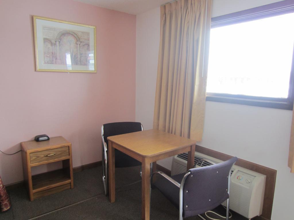 Cloud 9 Motel Sioux Falls Room photo
